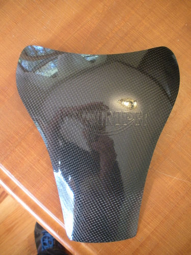 moto speed-triple-1050 carbon-tank-pad 