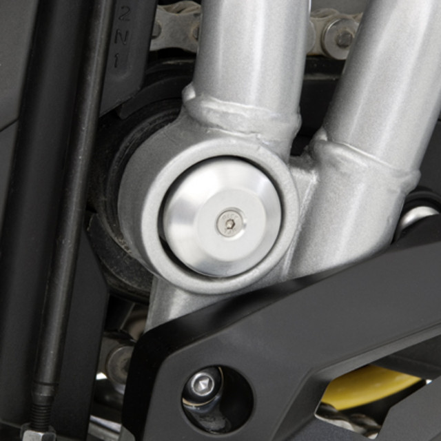 moto tiger-800 swing-arm-pivot-covers,-silver 